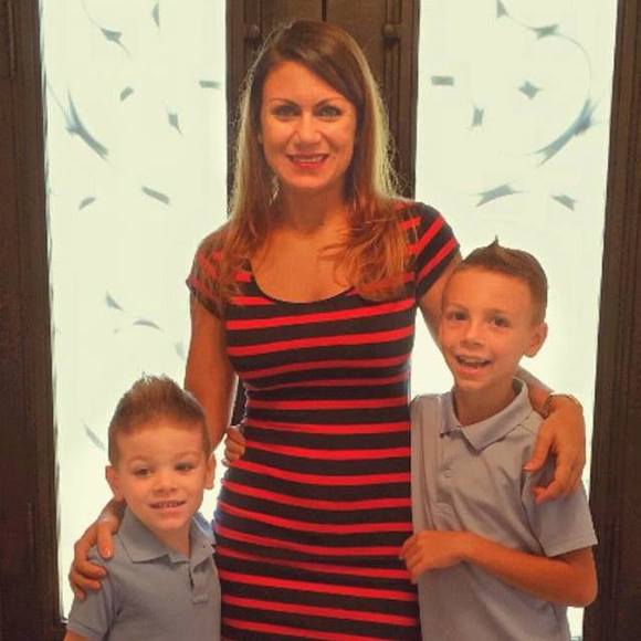 Meet your Posher, Cynthia - Picture 1 of 1